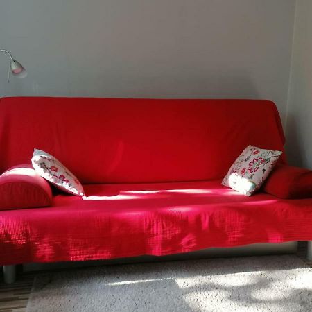 Sunny And Lovely Apartment. Near Chopin Airport! وارسو المظهر الخارجي الصورة